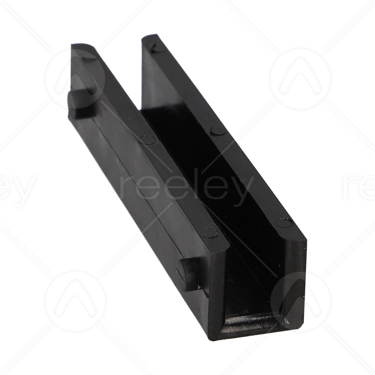 140mm Long x 30mm Wide Polyethylene Guide Shoe Liner to Suit 16mm Guid ...